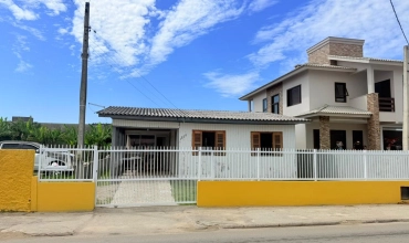 CASA - ZONA SUL - BALNEÁRIO RINCÃO