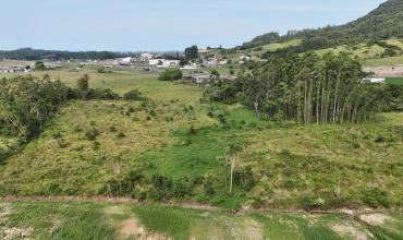 AMPLO TERRENO, BAIRRO VERDINHO - CRICIÚMA AMPLO TERRENO, BAIRRO VERDINHO - CRICIÚMA