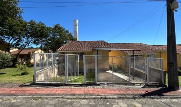 CASA - COND. SANTA LUZIA - CRICIUMA