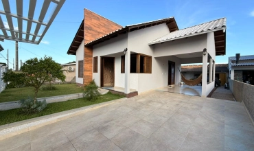 CASA - PEDREIRAS, BALNEÁRIO RINCÃO