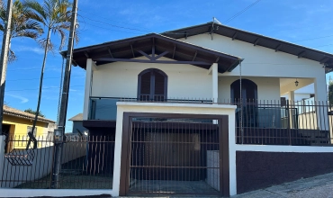 CASA COM EDÍCULA - MOBILIADA -  PRESIDENTE VARGAS - IÇARA - SC