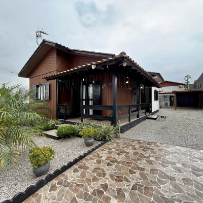 Casa mista com edícula - Jaqueline - Içara/SC