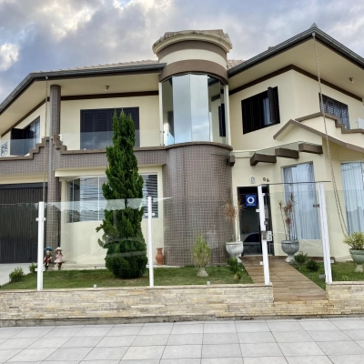 Casa com piscina Próspera - Criciúma/SC