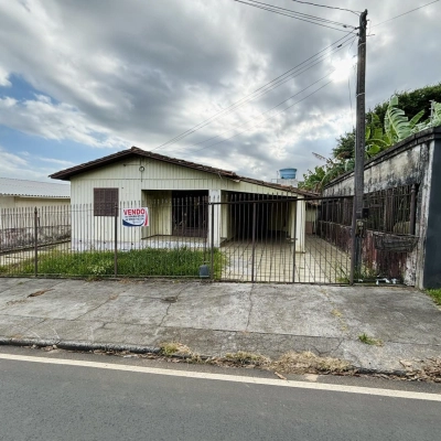 Casa necessitando de reforma Jardim Silvana - I&ccedil;ara/SC