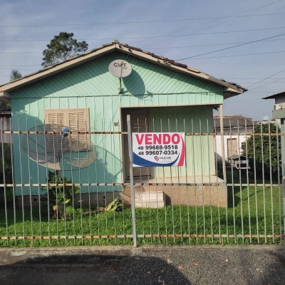 Casa mista Primeiro de Maio - Içara/SC