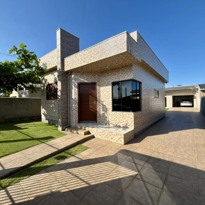 Casa com ed&iacute;cula - Zona Nova - Balne&aacute;rio Rinc&atilde;o/SC