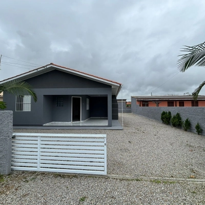 Casa alvenaria pr&oacute;xima ao mar - Balne&aacute;rio Esplanada - Jaguaruna/SC