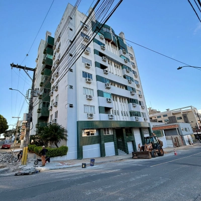 Apartamento semimobiliado Centro- I&ccedil;ara/SC