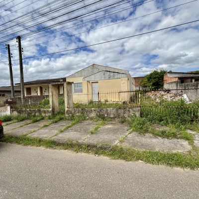 Casa necessitando de reforma - Jaqueline - I&ccedil;ara/SC