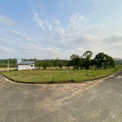 Terreno 737,49 m² Loteamento Niero - Içara/SC