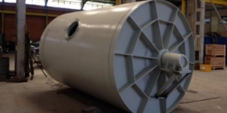 Caso de Éxito: Cómo SIBELCO Aumentó la Vida Útil de Sus Molinos con el Revestimiento HARDTEC® de CMC