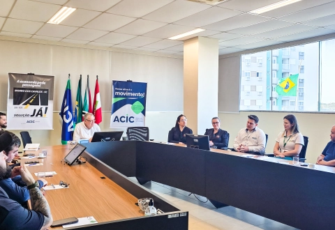 Caf&eacute; com Associado