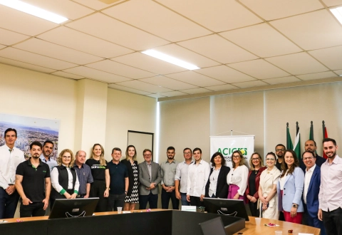 Caf&eacute; com Associado