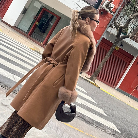 Casaco em Cashmere Caramelo | BOREAL