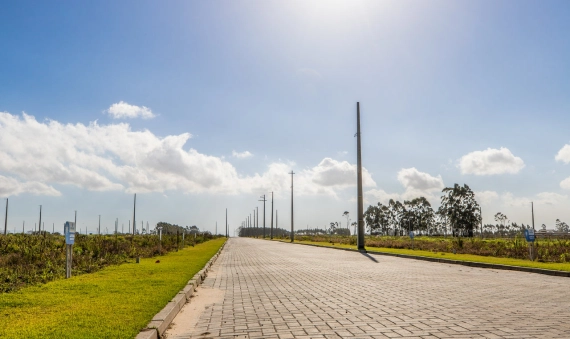 TERRENOS, LOT. CIDADE UNIVERSITÁRIA - SANTA CATARINA, ARARANGUÁ