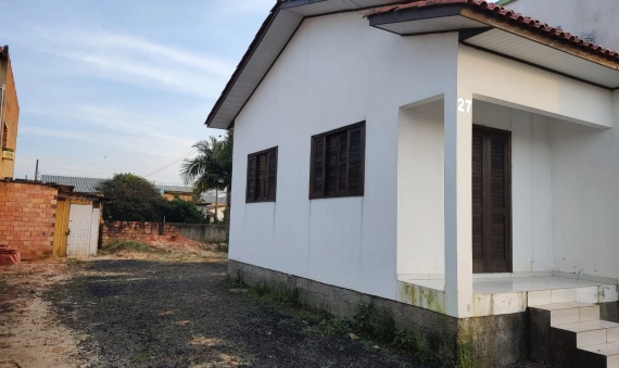 CASA - PEDREIRAS, BALNEÁRIO RINCÃO