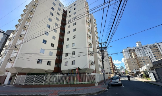 APARTAMENTO NO ED. PORTINARI - CENTRO, CRICIÚMA