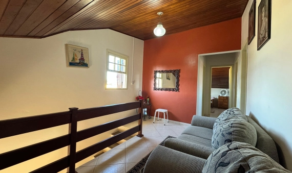 CASA COM EDÍCULA, MOBILIADA, ZONA NORTE-BALNEÁRIO RINCÃO