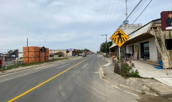 CASA - NA PRAIA DO CAMACHO, JAGUARUNA