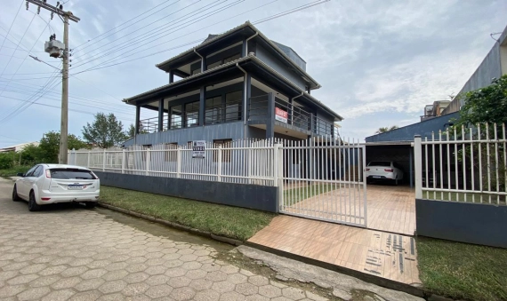 CASA - NA PRAIA DO CAMACHO, JAGUARUNA