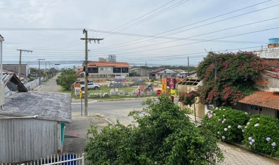 CASA - NA PRAIA DO CAMACHO, JAGUARUNA