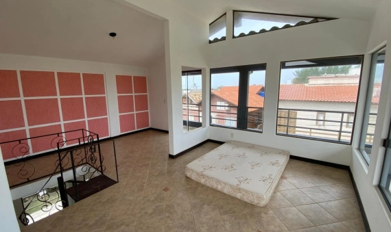 CASA - NA PRAIA DO CAMACHO, JAGUARUNA