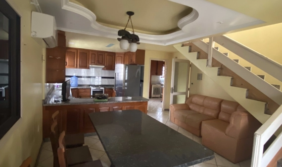 CASA, OURO NEGRO - FORQUILHINHA