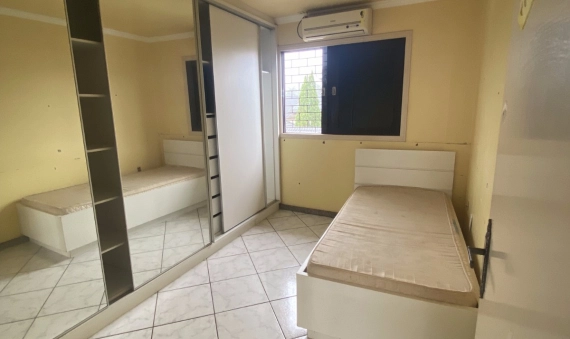 CASA, OURO NEGRO - FORQUILHINHA