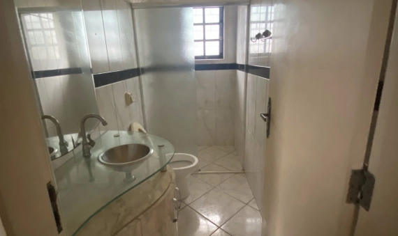 CASA, OURO NEGRO - FORQUILHINHA