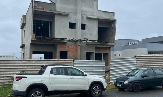 CASA, MINA DO MATO – CRICIÚMA