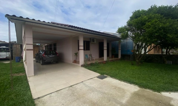 CASA - BALNEÁRIO MORRO DOS CONVENTOS, ARARANGUÁ