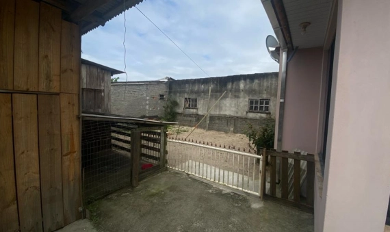 CASA - BALNEÁRIO MORRO DOS CONVENTOS, ARARANGUÁ