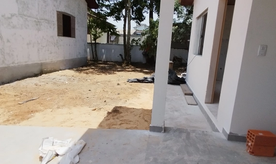 CASA COM EDÍCULA, NOVA YORK - FORQUILHINHA