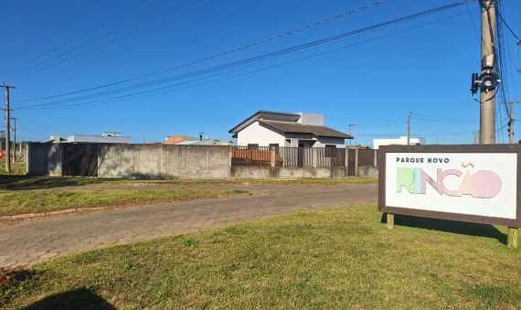 CASA PARA LOCAÇÃO - PEDREIRA - BALNEÁRIO RINCÃO