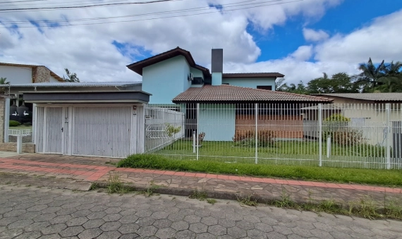 CASA, DOIS PAVIMENTOS, SANTA BÁRBARA - CRICIÚMA