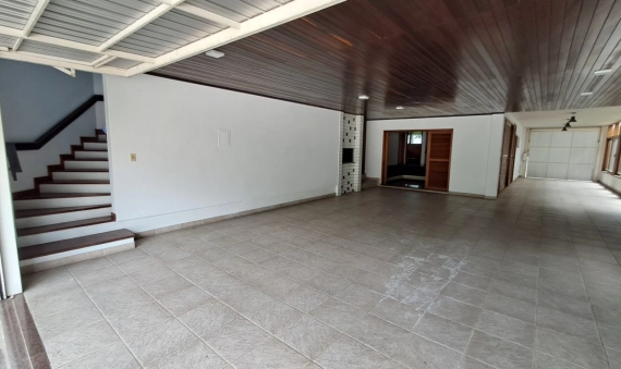 CASA, DOIS PAVIMENTOS, SANTA BÁRBARA - CRICIÚMA