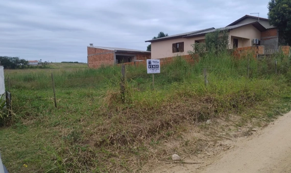 TERRENO - LOMBAS PEDREIRAS, IÇARA