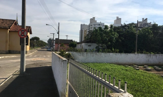 TERRENO - CENTRO, IÇARA