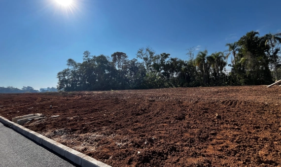 TERRENO URBANO-VILA SELING-CRICIÚMA