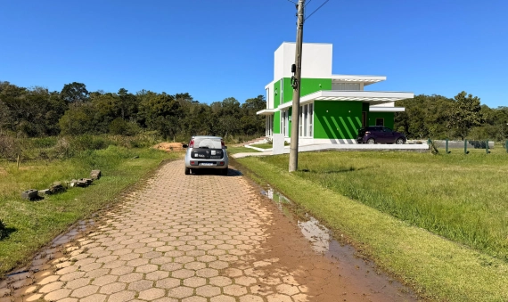 TERRENO - CONDOMÍNIO VILA SUIÇA, LAGOA DOS ESTEVES - BALNEÁRIO RINCÃO