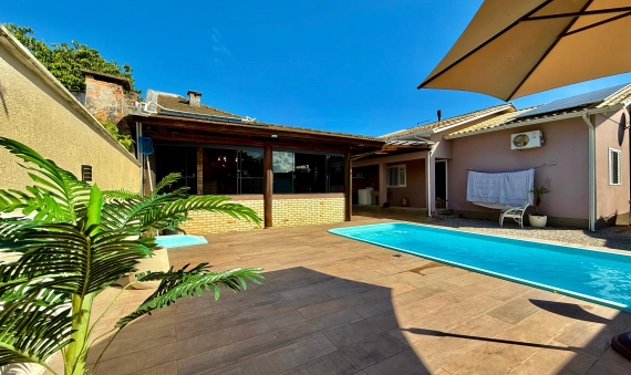 CASA, QUARTA LINHA - CRICIÚMA