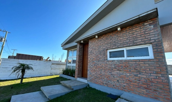 CASA ALTO PADRÃO NO CONDOMÍNIO AGUAS DO ATLÂNTICO, BALNEÁRIO RINCÃO 