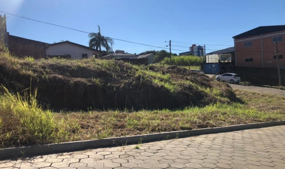 TERRENO - SANTO ANTONIO, CRICIÚMA