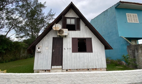 CHALÉ - BARRA VELHA, BALNEÁRIO RINCÃO