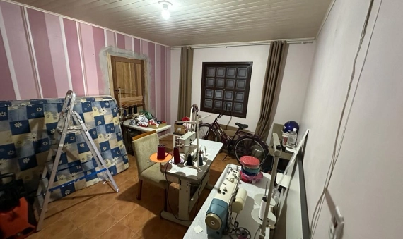 TERRENO COM DUAS CASAS, NASPOLINI – MORRO DA FUMAÇA