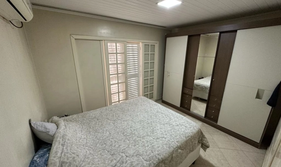 CASA COM EDÍCULA, MONTE VERDE – MORRO DA FUMAÇA