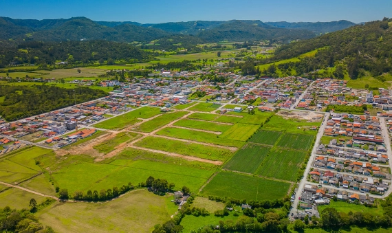 TERRENOS, LOT. JARDIM DAS ARAUCÁCIAS - BAIRRO ESQUINA, URUBICI