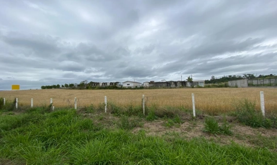 AMPLO TERRENO, SÃO DEFENDE-CRICIÚMA