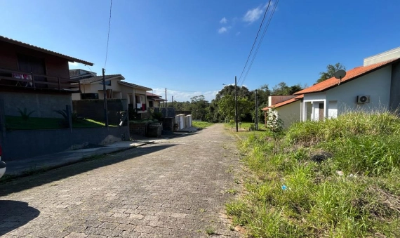 TERRENO - LIRI, IÇARA