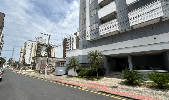 APARTAMENTO, ED. VILLA REAL - CENTRO, IÇARA